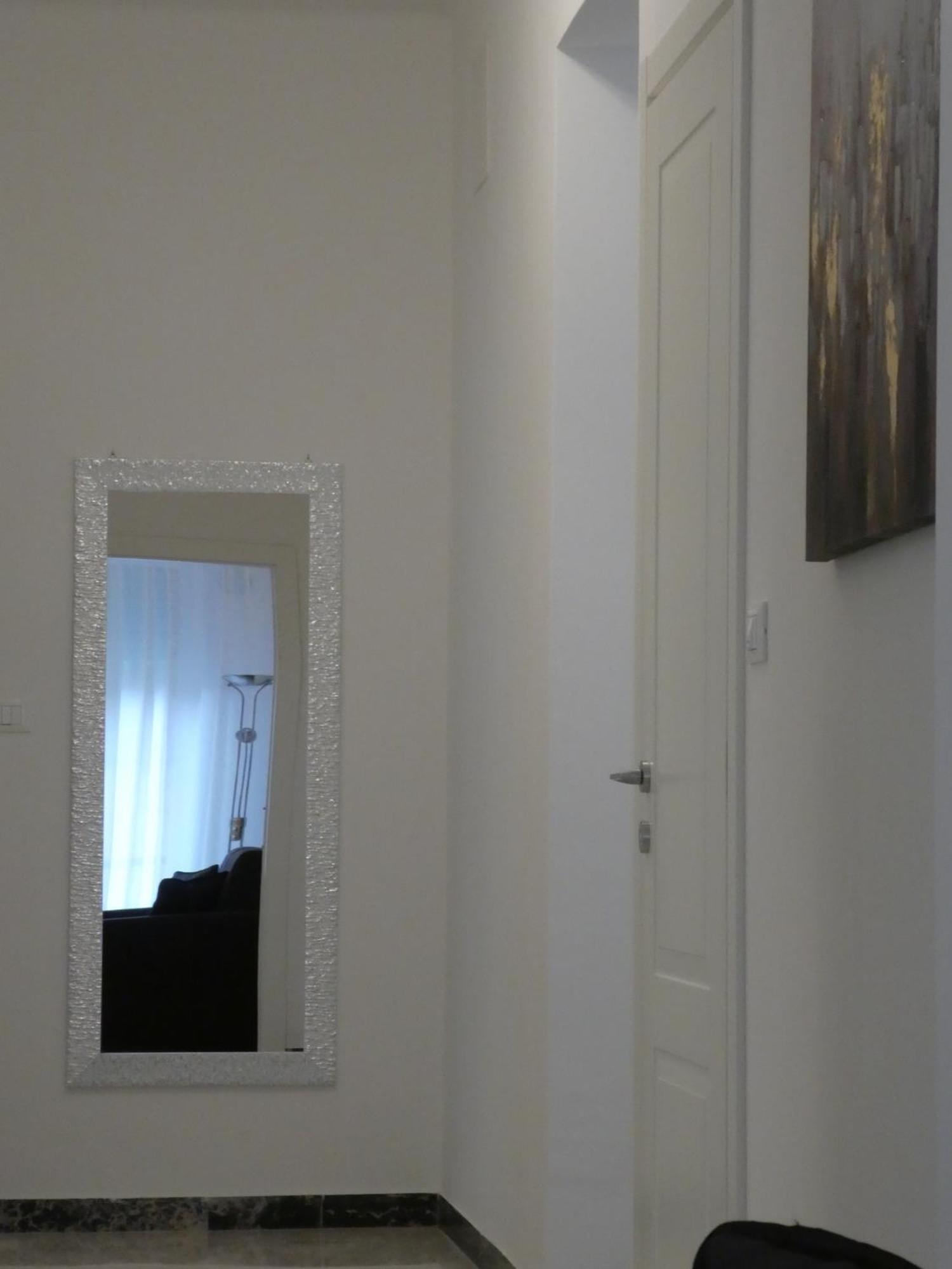 Ferienwohnung Isola Di Man Imperia Exterior foto