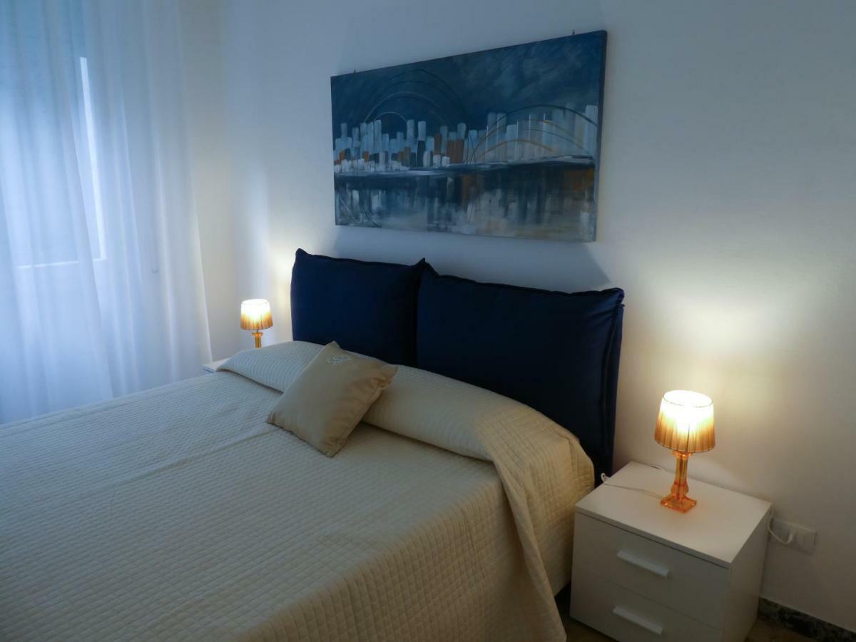 Ferienwohnung Isola Di Man Imperia Exterior foto