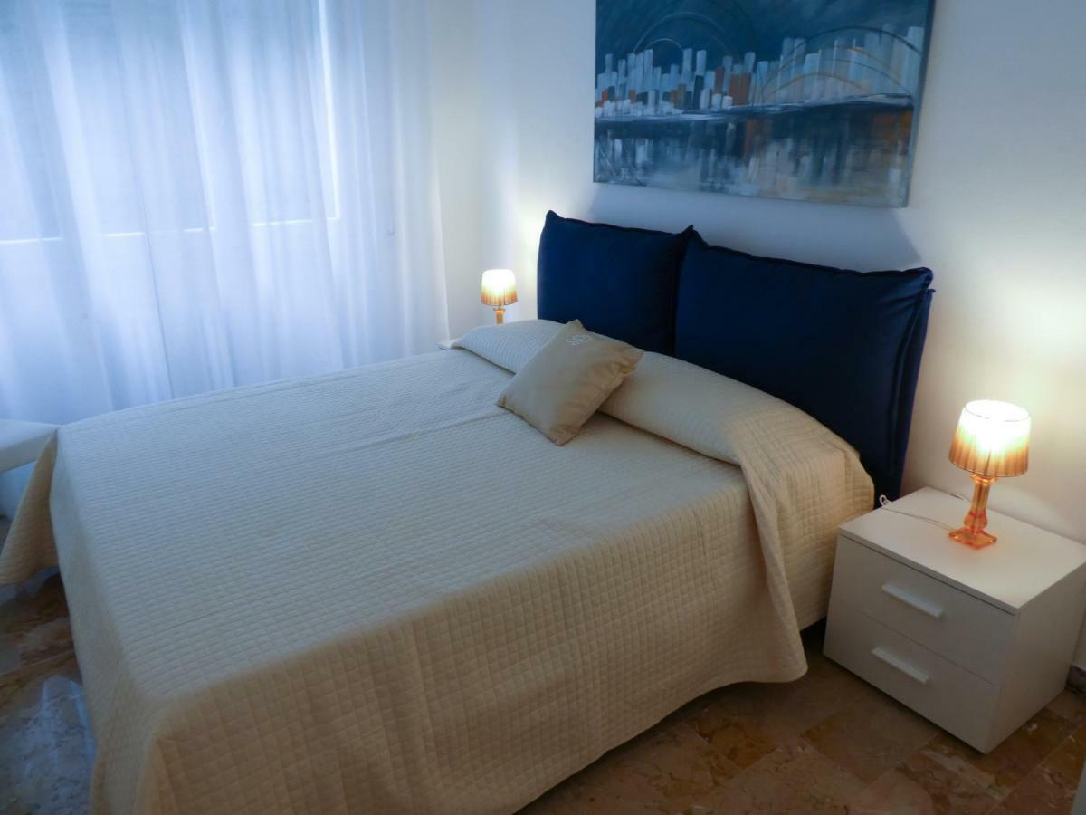 Ferienwohnung Isola Di Man Imperia Exterior foto