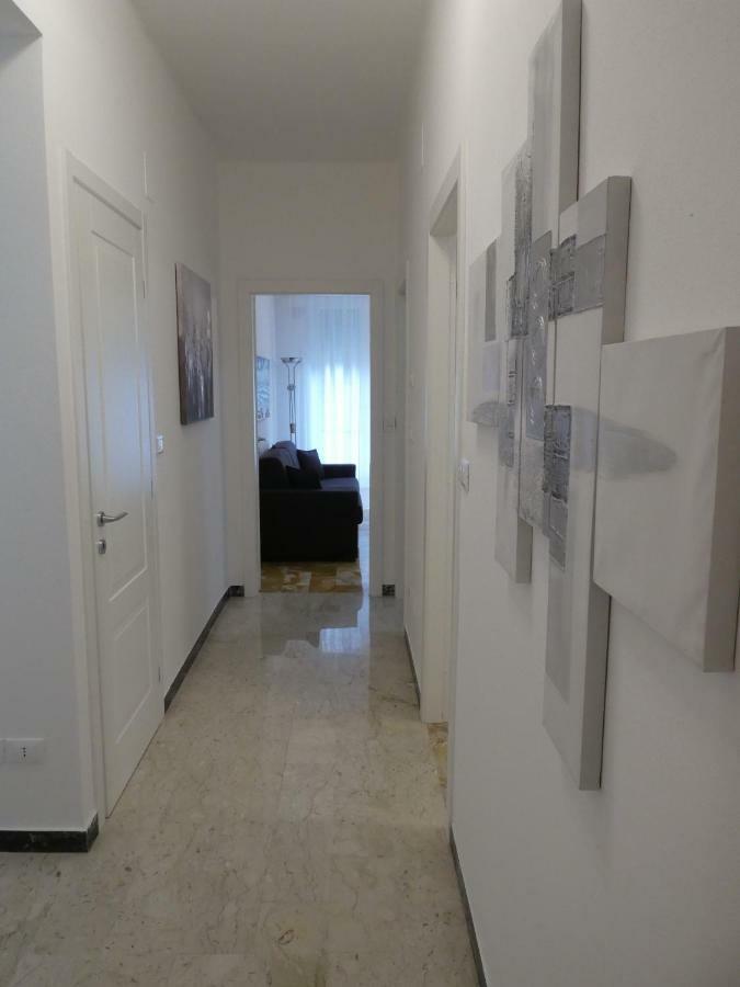 Ferienwohnung Isola Di Man Imperia Exterior foto