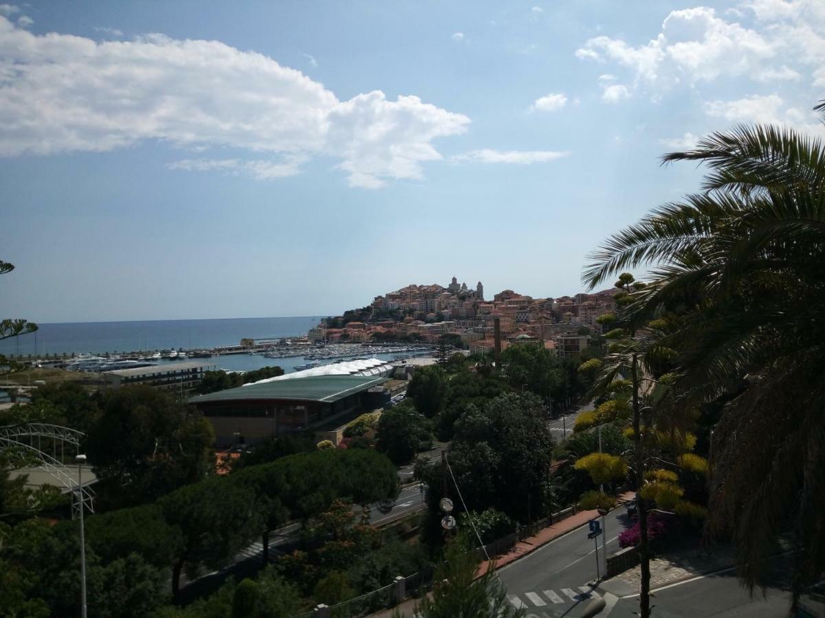 Ferienwohnung Isola Di Man Imperia Exterior foto